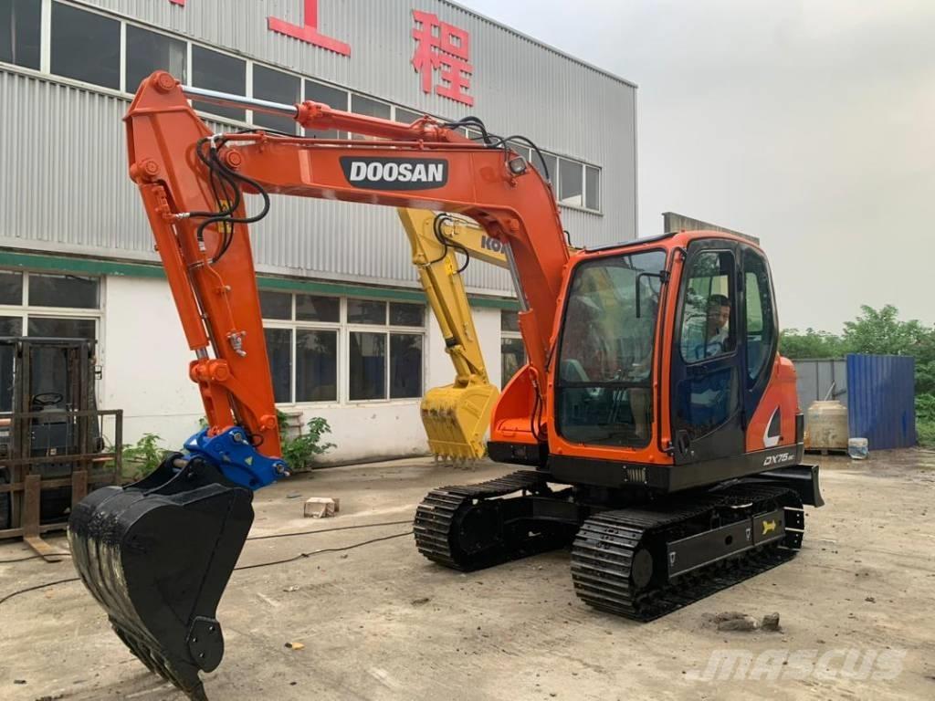Doosan DX 75 Excavatoare 7t - 12t