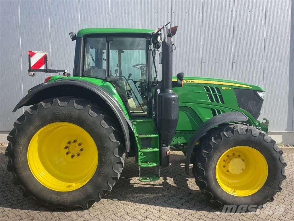John Deere 6195M Tractoare