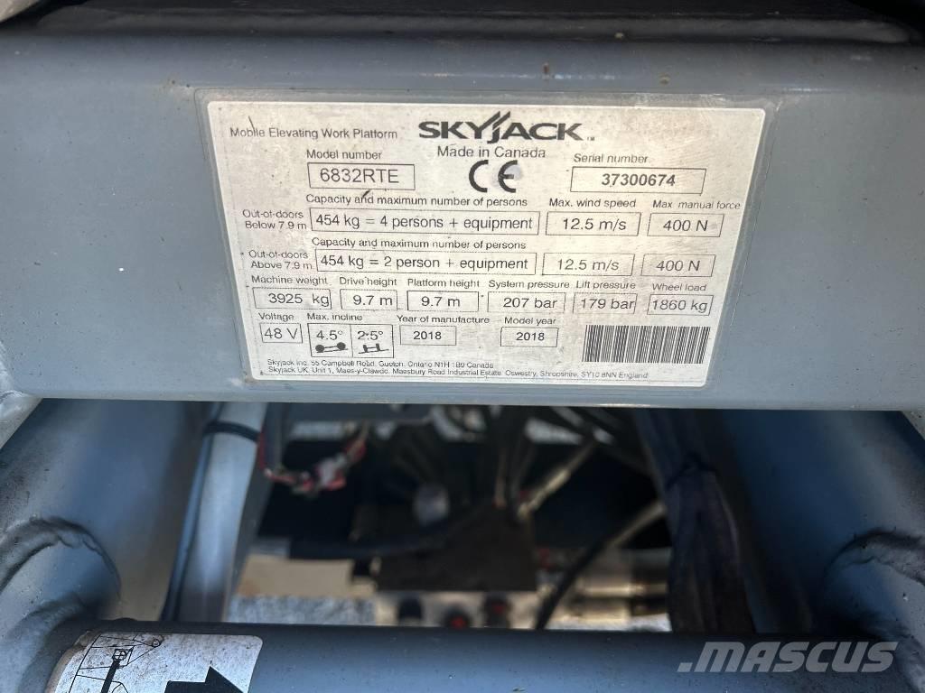 SkyJack SJ 6832 RTE Platforme foarfeca