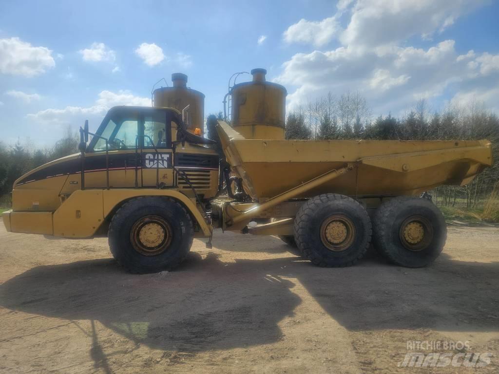 CAT 725 Transportoare articulate