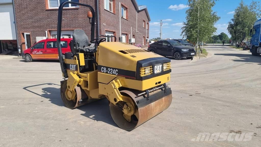 CAT CB 224 C Cilindri compactori dubli