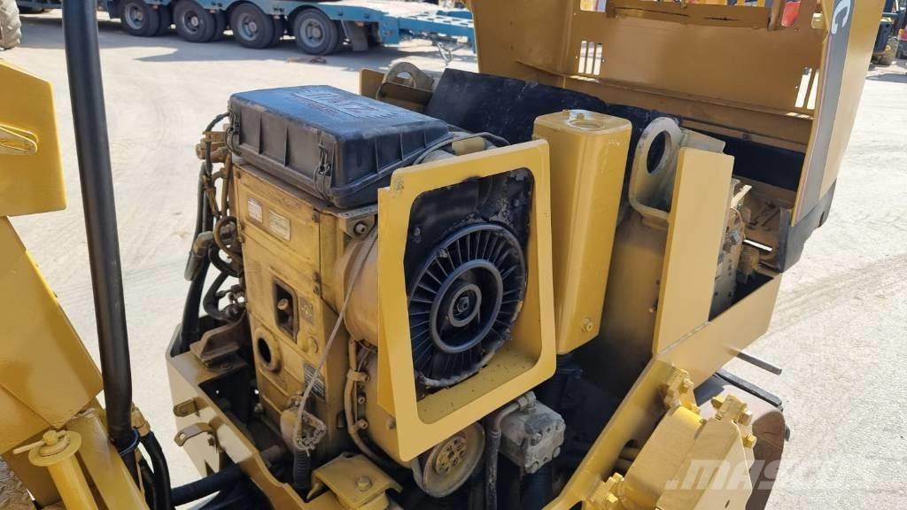 CAT CB 224 C Cilindri compactori dubli