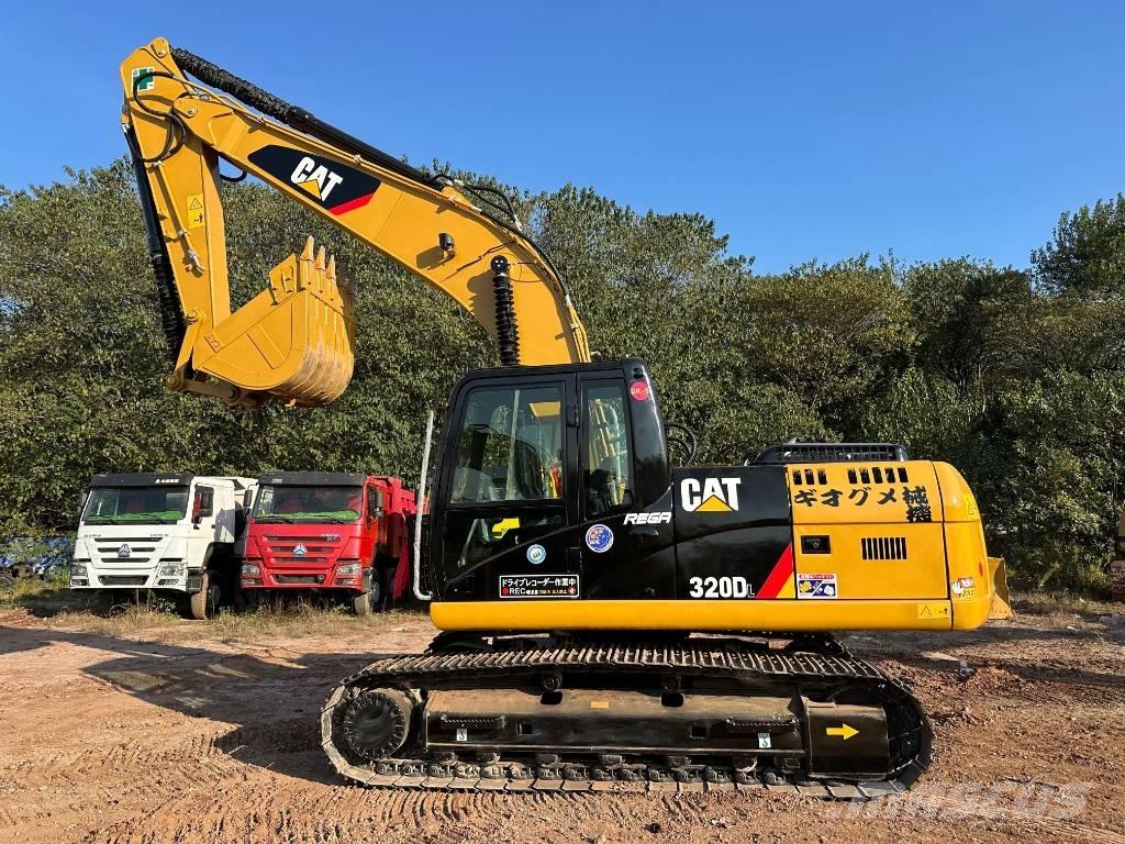 CAT 320DL Excavatoare pe șenile
