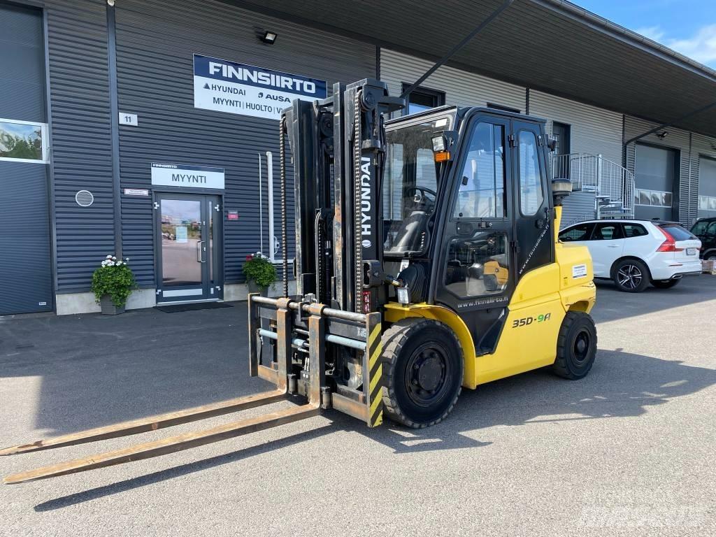 Hyundai 35D-9A Stivuitor diesel