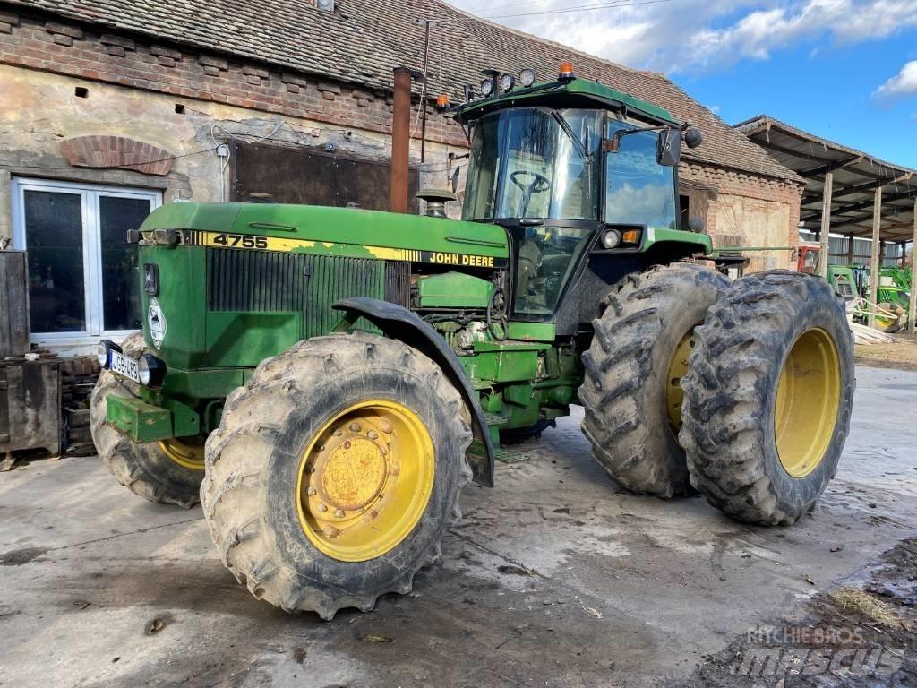 John Deere 4755 Tractoare