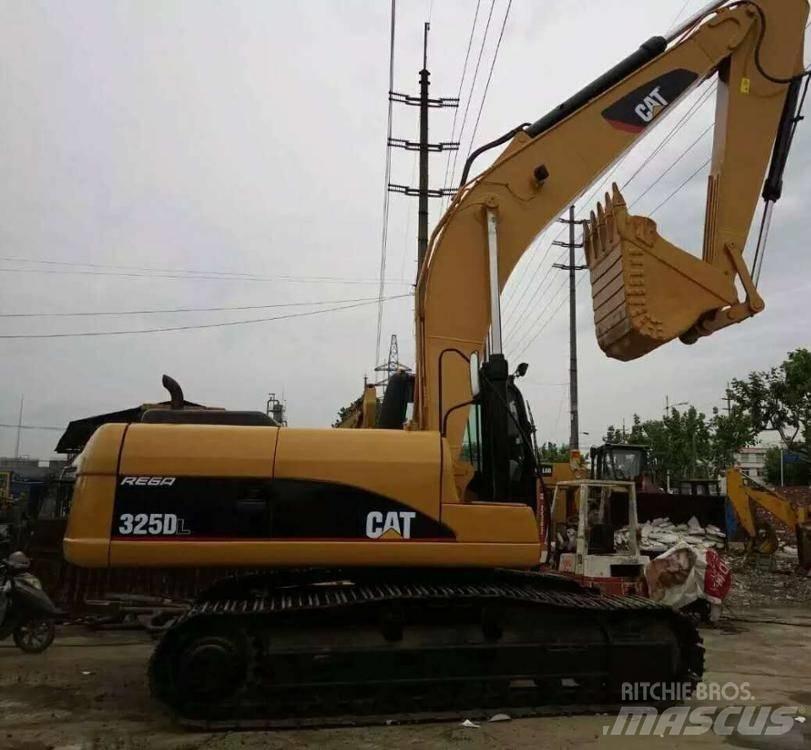 CAT 325DL Excavatoare pe șenile
