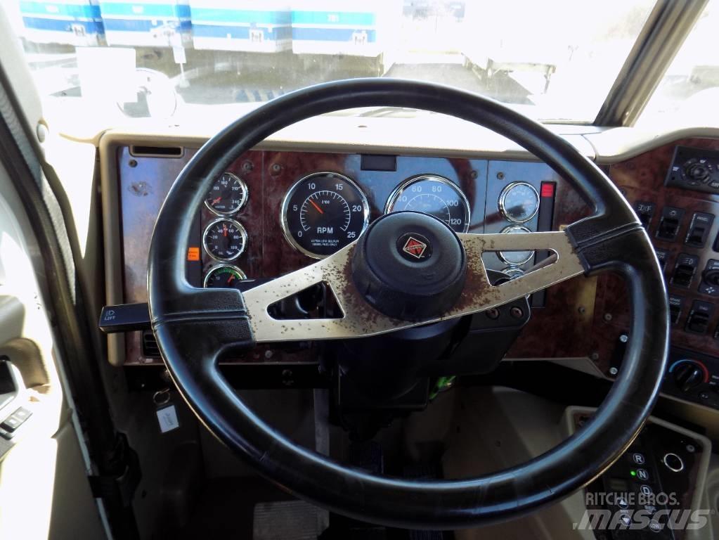 International 9200 i Autotractoare