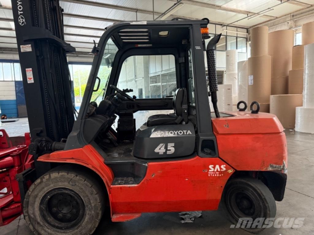 Toyota 02-7 FD 40 Stivuitor diesel