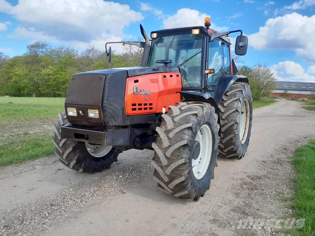 Valmet 8450 Mega Tractoare