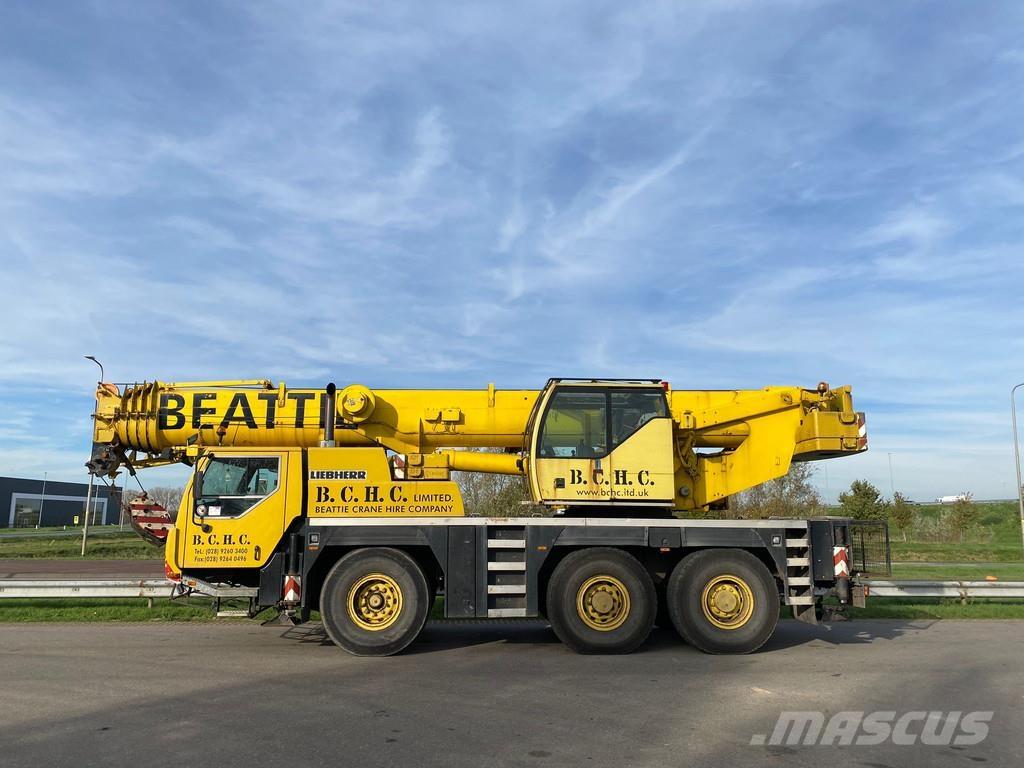 Liebherr LTM1055/1 Macara pentru orice teren