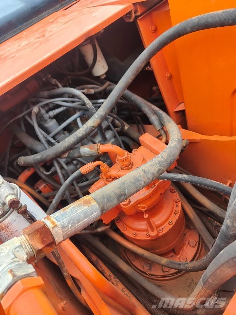 Doosan 220 LC-7 Excavatoare pe șenile
