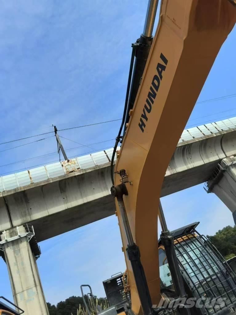 Hyundai 520VS Excavatoare pe șenile
