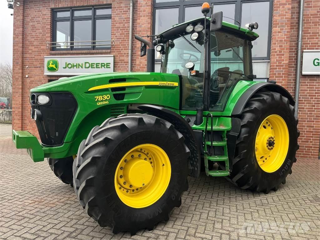 John Deere 7830 Tractoare
