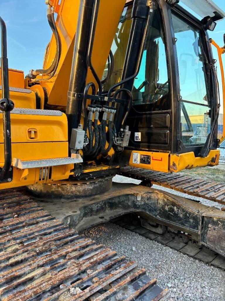 JCB 220 Excavatoare pe șenile
