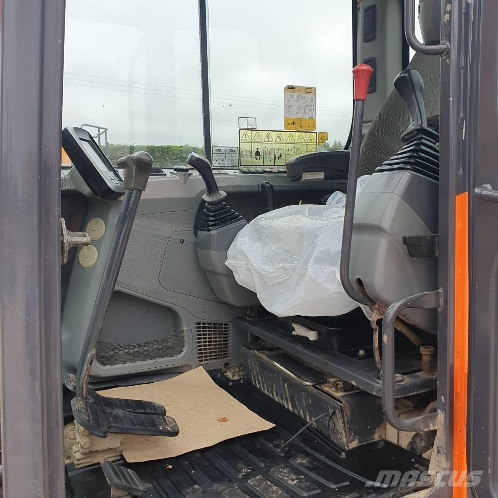 Doosan DX 85 R-3 Excavatoare 7t - 12t