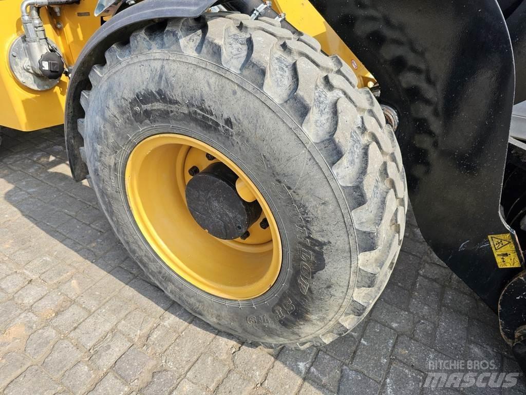 Venieri VF1201 Incarcator pe pneuri