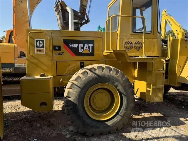 CAT 966 F Incarcator pe pneuri