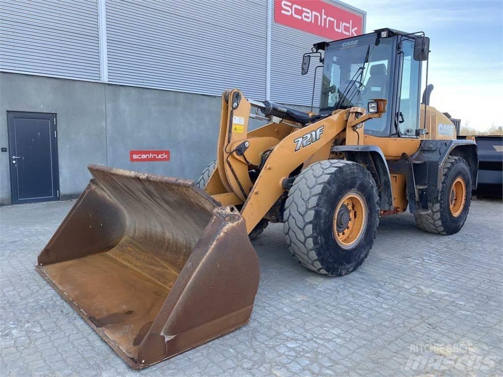CASE 721F Incarcator pe pneuri