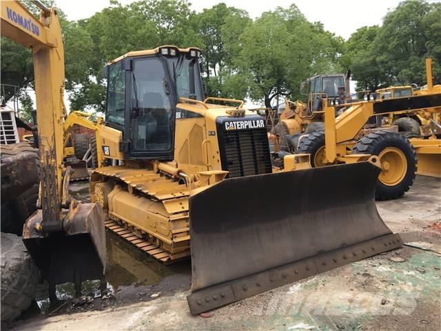 CAT D5K Buldozere pe senile