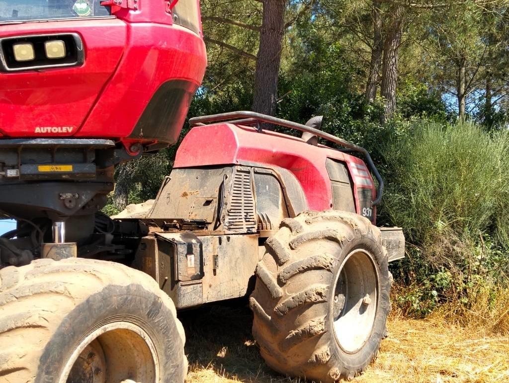 Komatsu 931 Combine forestiere