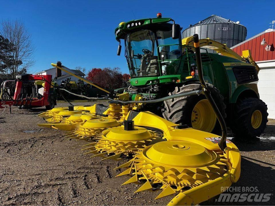 John Deere 772 Alte echipamente pentru nutret