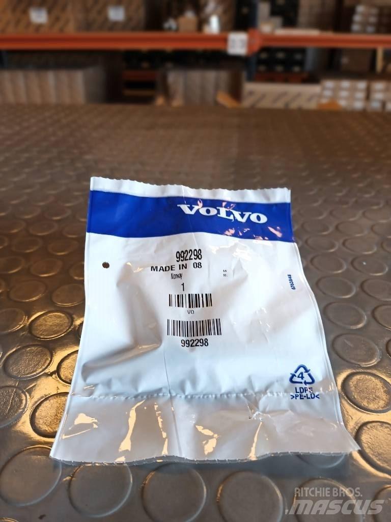 Volvo NIPPLE 992298 Transport - Altele