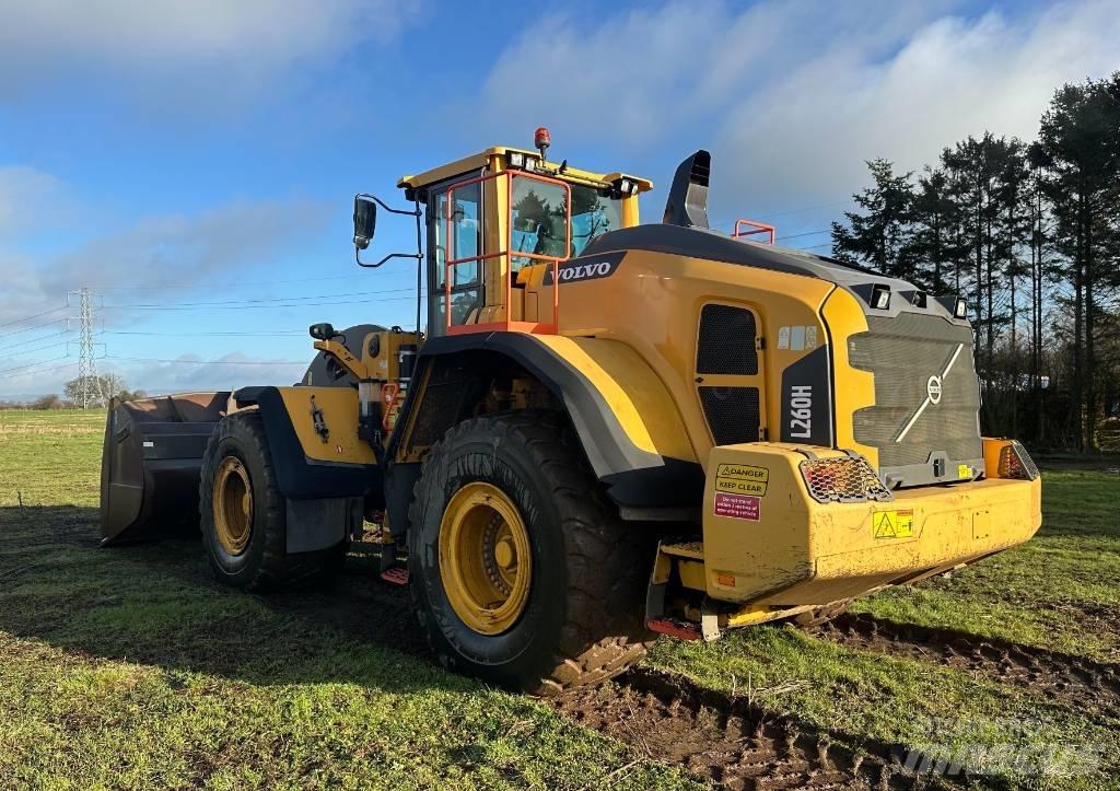 Volvo L 260 H Incarcator pe pneuri