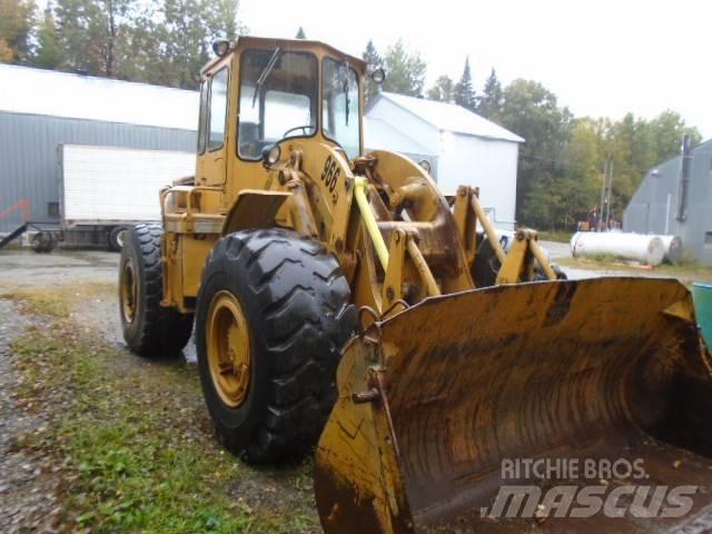 CAT 966 Incarcator pe pneuri