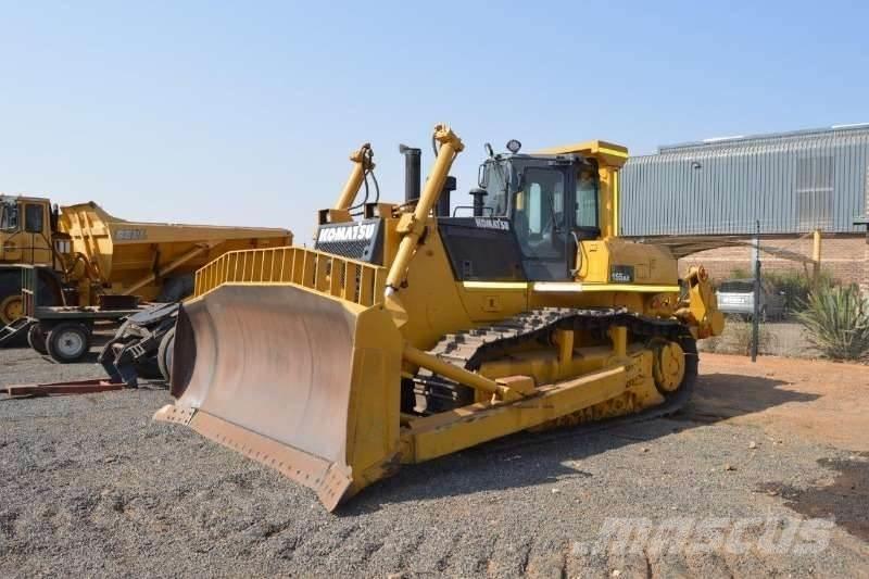 Komatsu D155-5 Buldozere pe senile