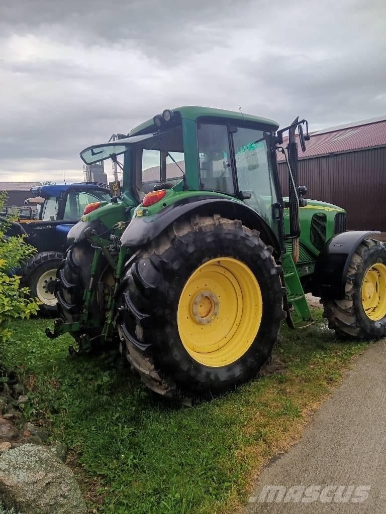 John Deere 6820 6820 Tractoare