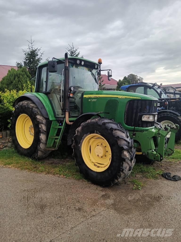 John Deere 6820 6820 Tractoare