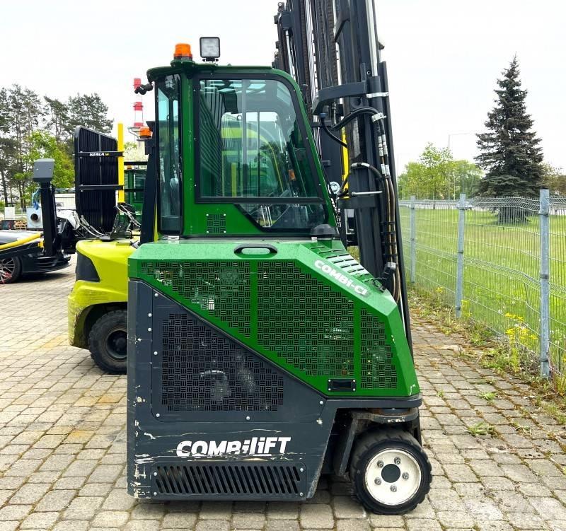 Combilift CB 2500 Stivuitoare cu patru brate