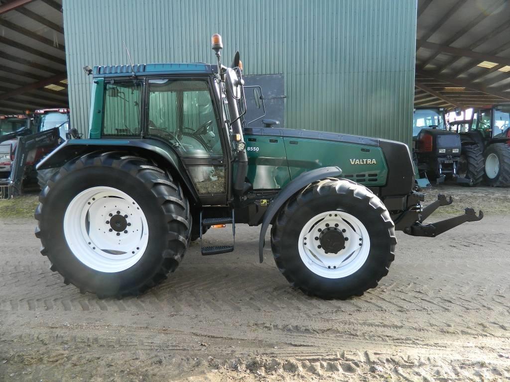 Valtra 8550 Tractoare