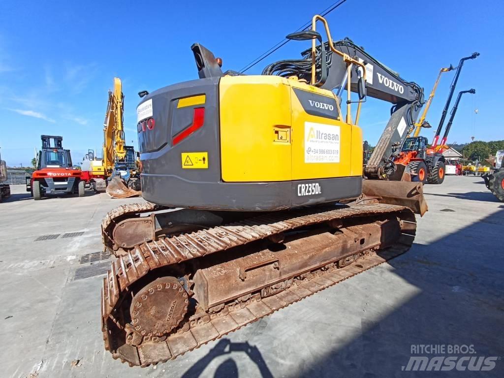 Volvo ECR 235 C L Excavatoare pe șenile
