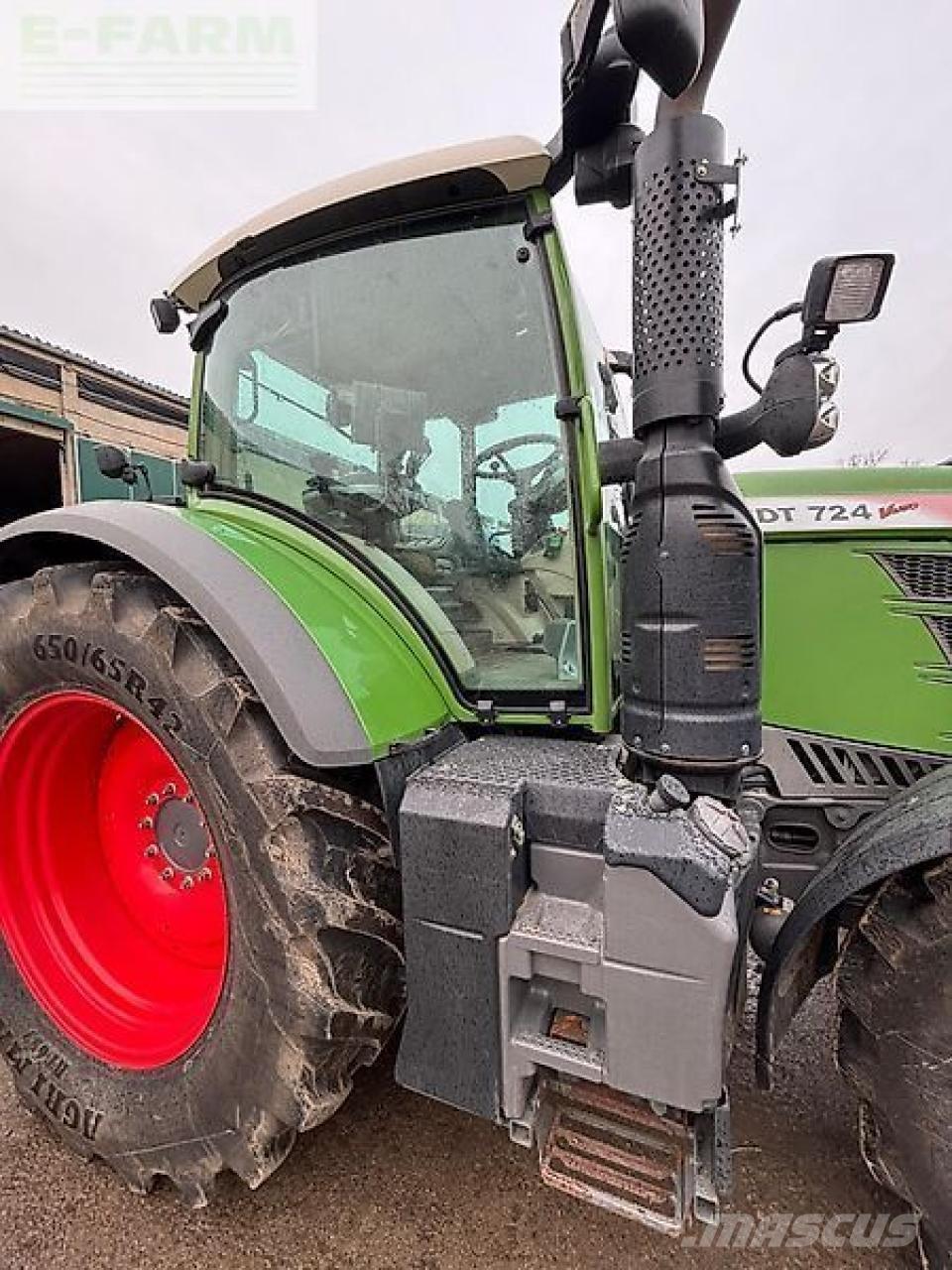 Fendt 724 vario Tractoare