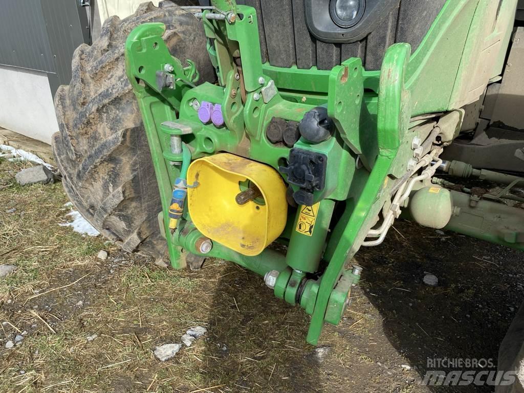 John Deere 6R 195 Tractoare