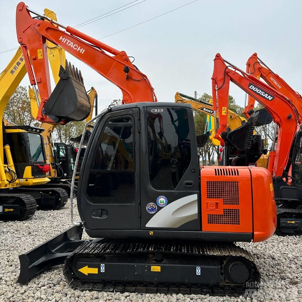 Hitachi ZX60 Mini excavatoare < 7t