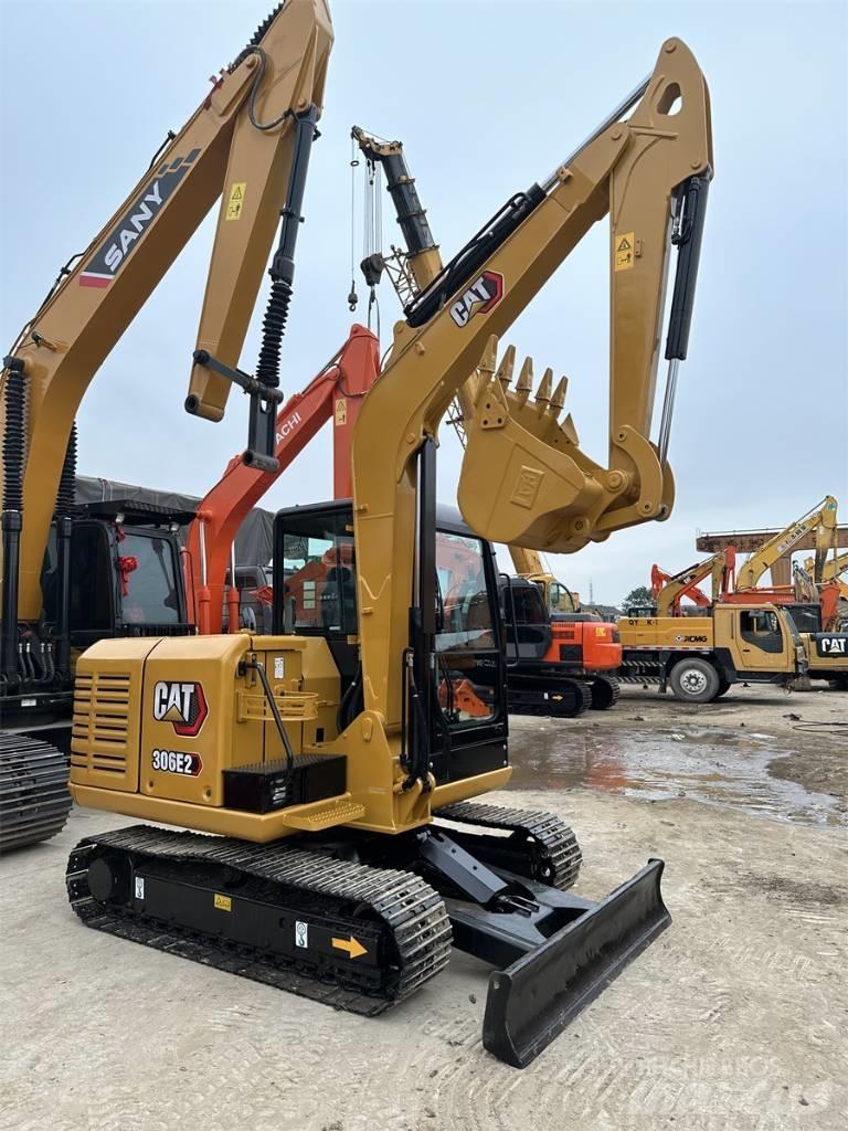 CAT 306E2 Excavatoare pe șenile
