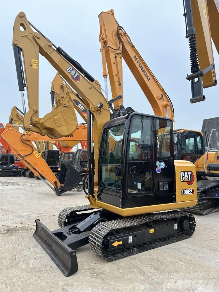 CAT 306E2 Excavatoare pe șenile
