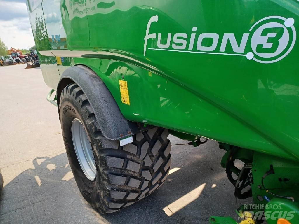 McHale Fusion 3 Masina de balotat cilindric