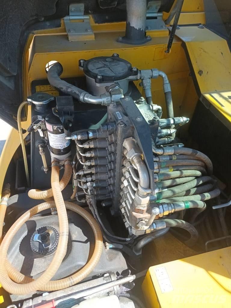 Komatsu PC 80 MR-3 Excavatoare 7t - 12t