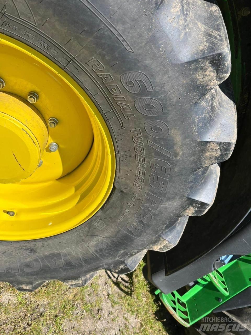John Deere 6R 165 Tractoare