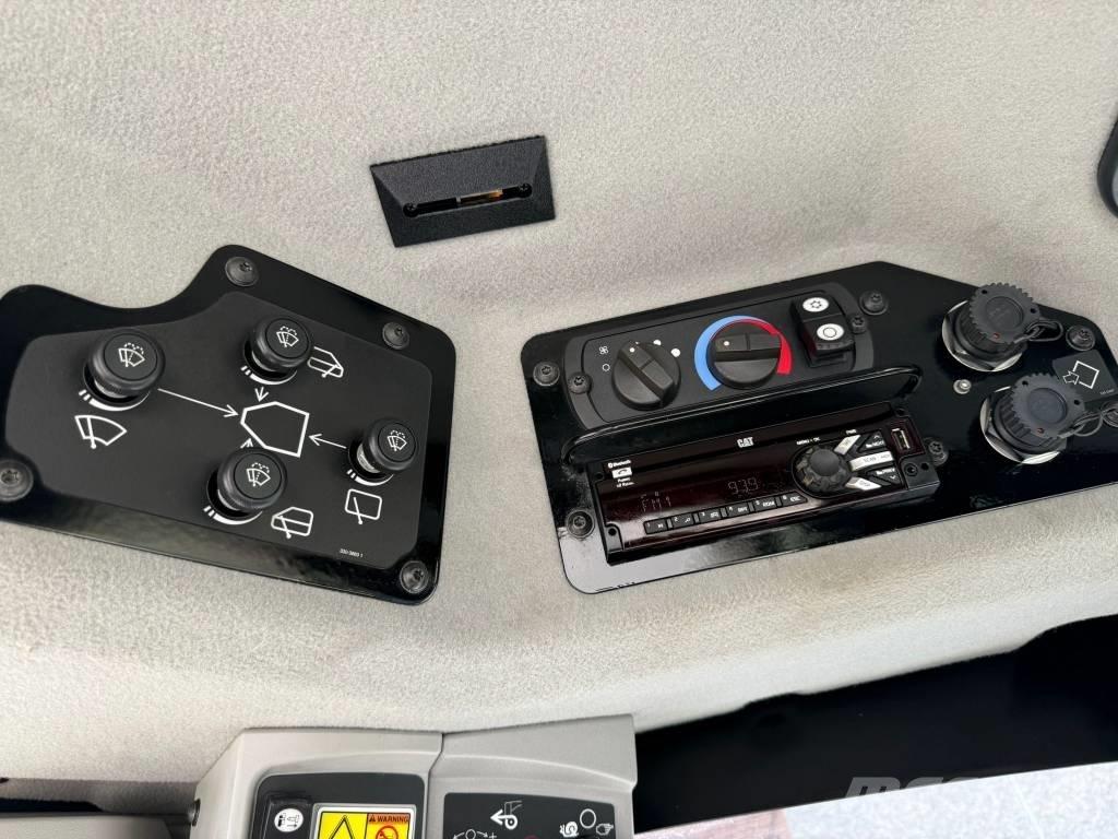 CAT 140 M 3 AWD Gredere