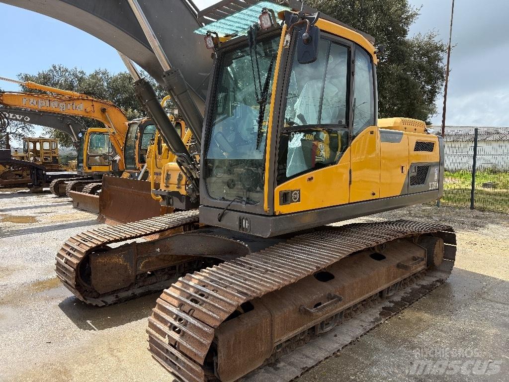 Volvo EC220D Excavatoare pe șenile
