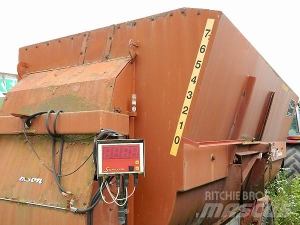Samson feeder Mixere furaje