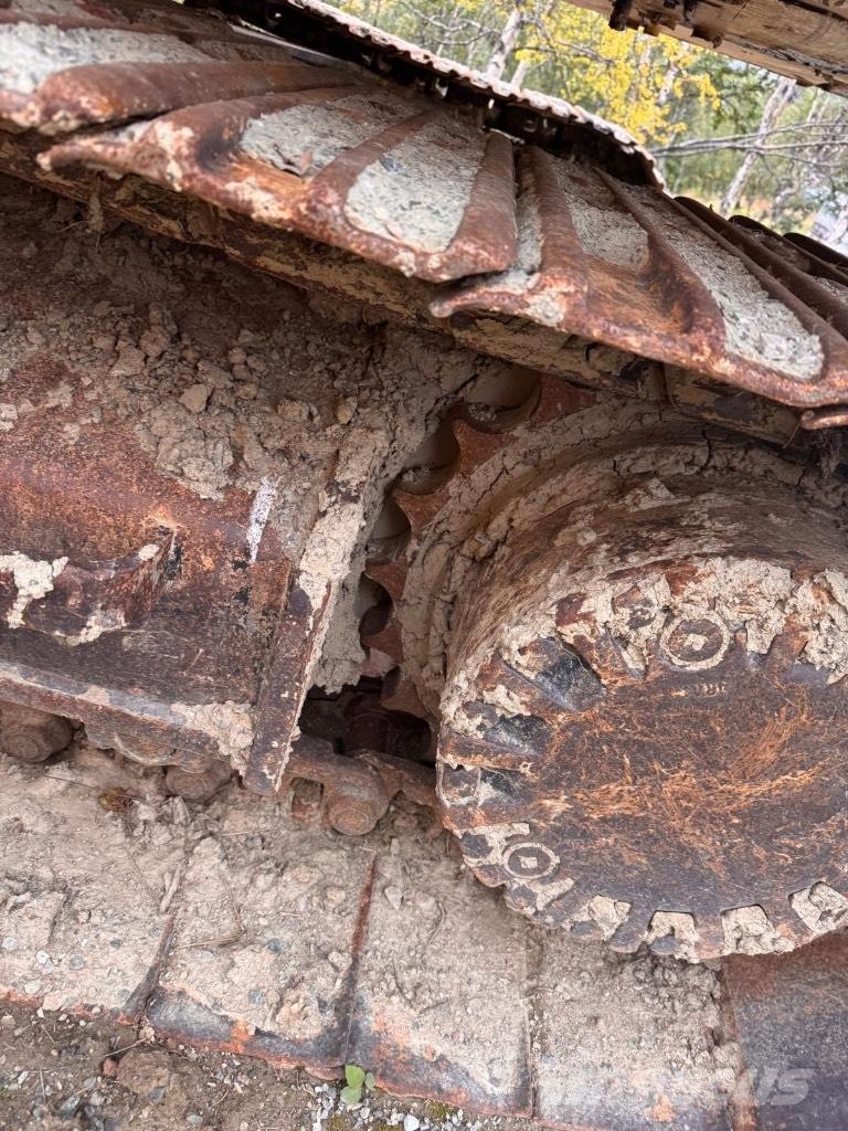 CAT 323 D L Excavatoare pe șenile
