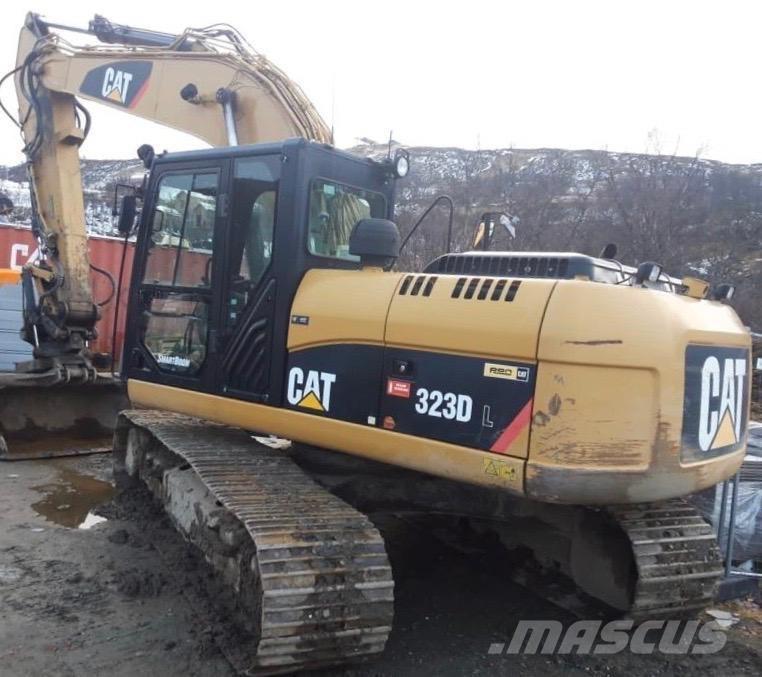 CAT 323 D L Excavatoare pe șenile
