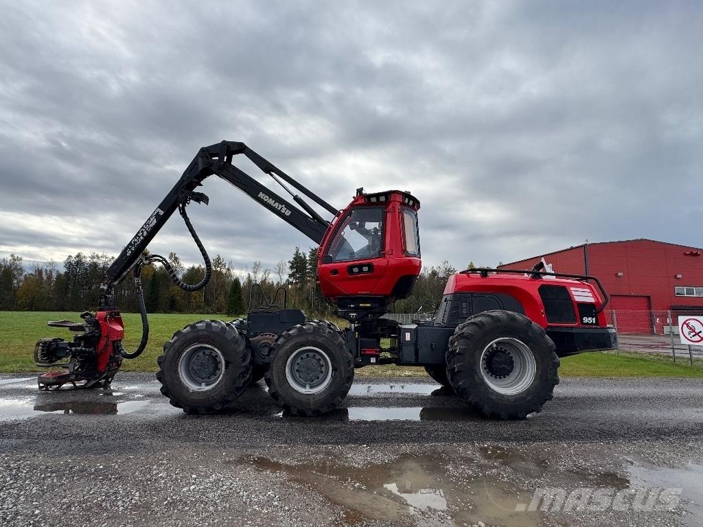 Komatsu 951 Combine forestiere