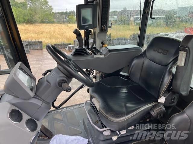 JCB Fastrac 4220 Tractoare
