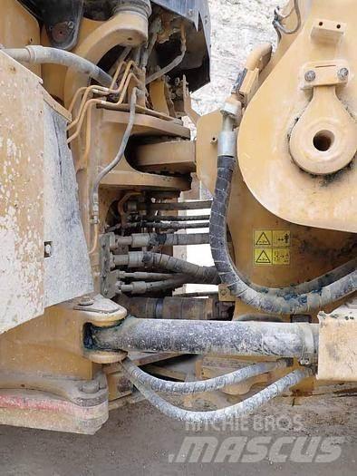CAT 988K Incarcator pe pneuri